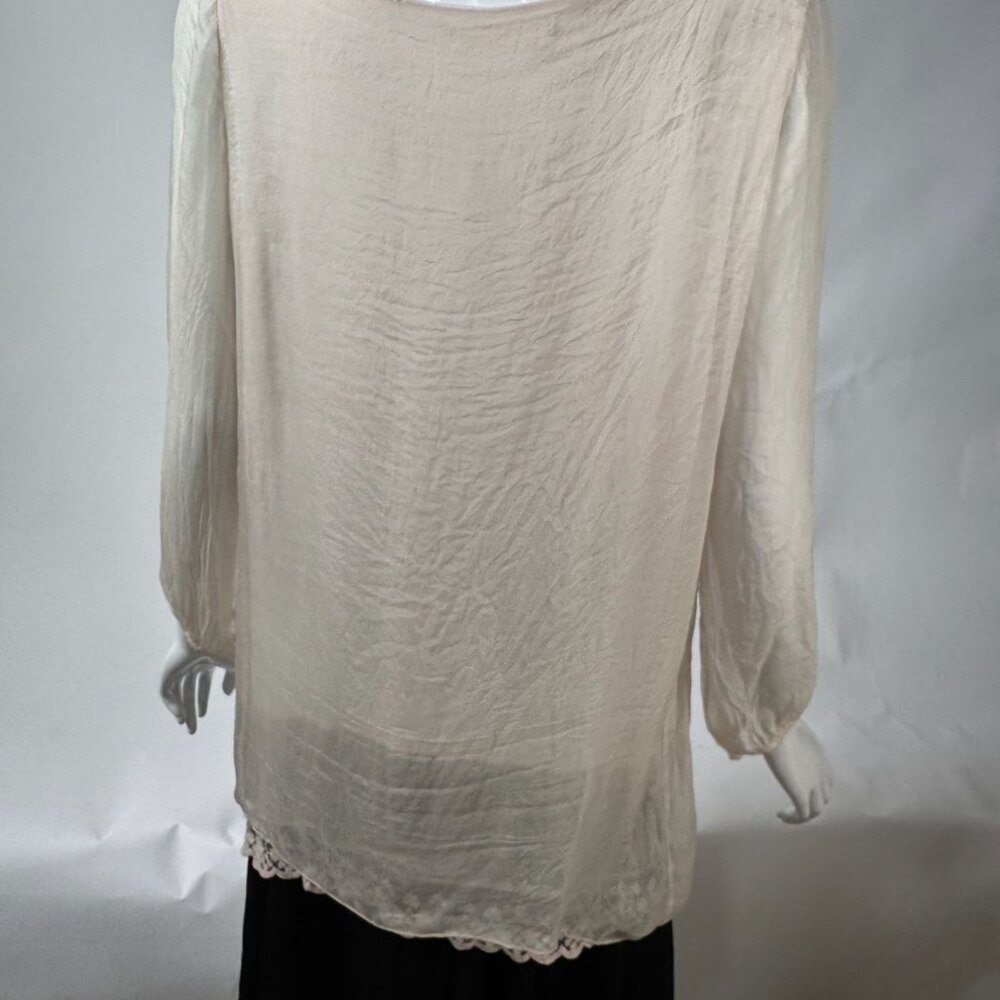 Sheer Beige Blouse With Embroidered Hem & 3/4 Sleeves By Prontomoda Giusy - Picture 2 of 16